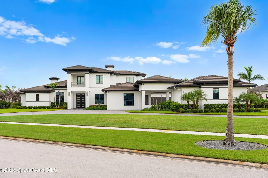 Photo of 3618 Lake Adelaide Place