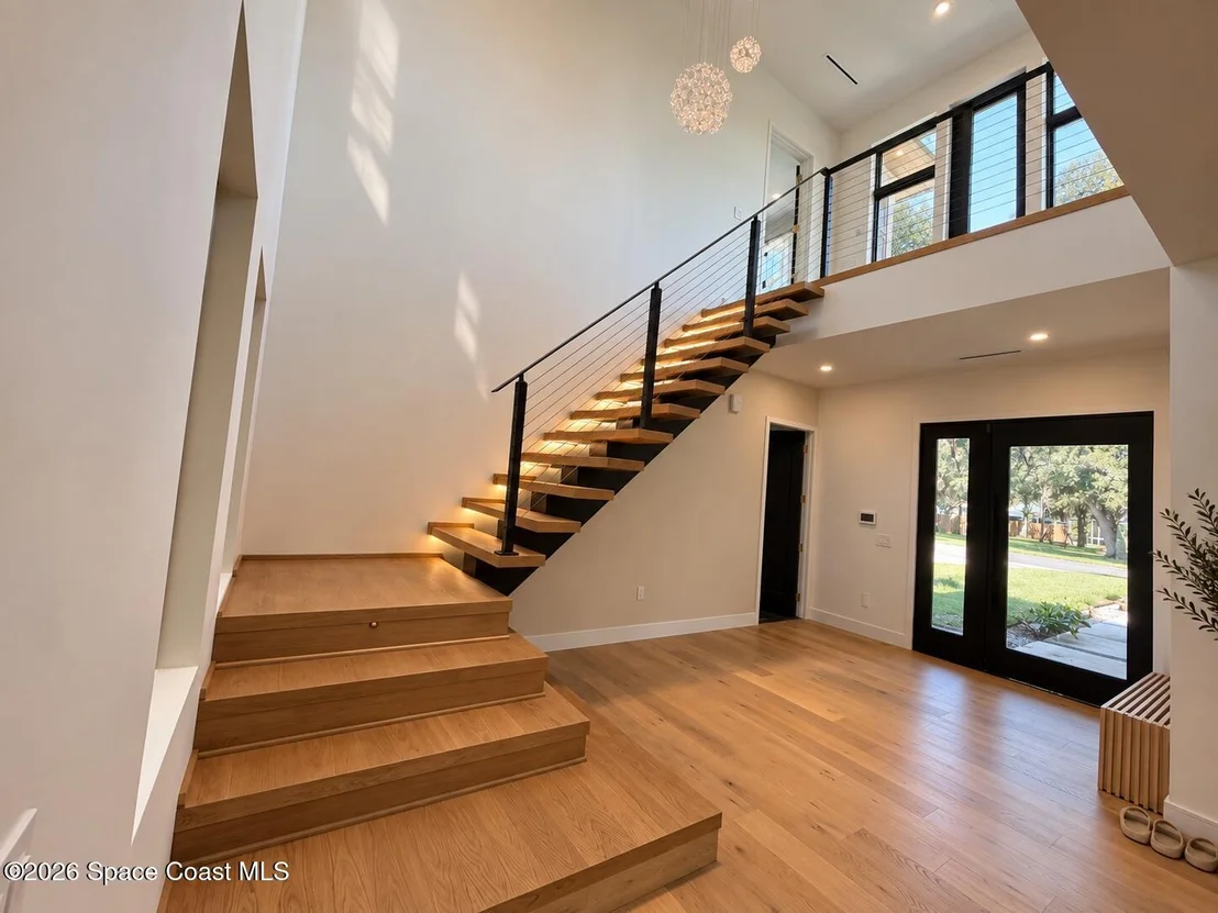 Photo of 785 Seymour Road NE