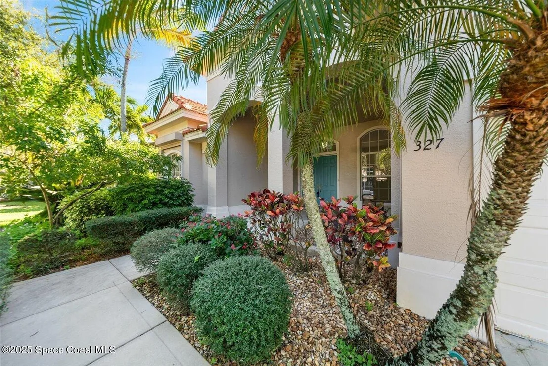 Photo of 327 Southampton Drive