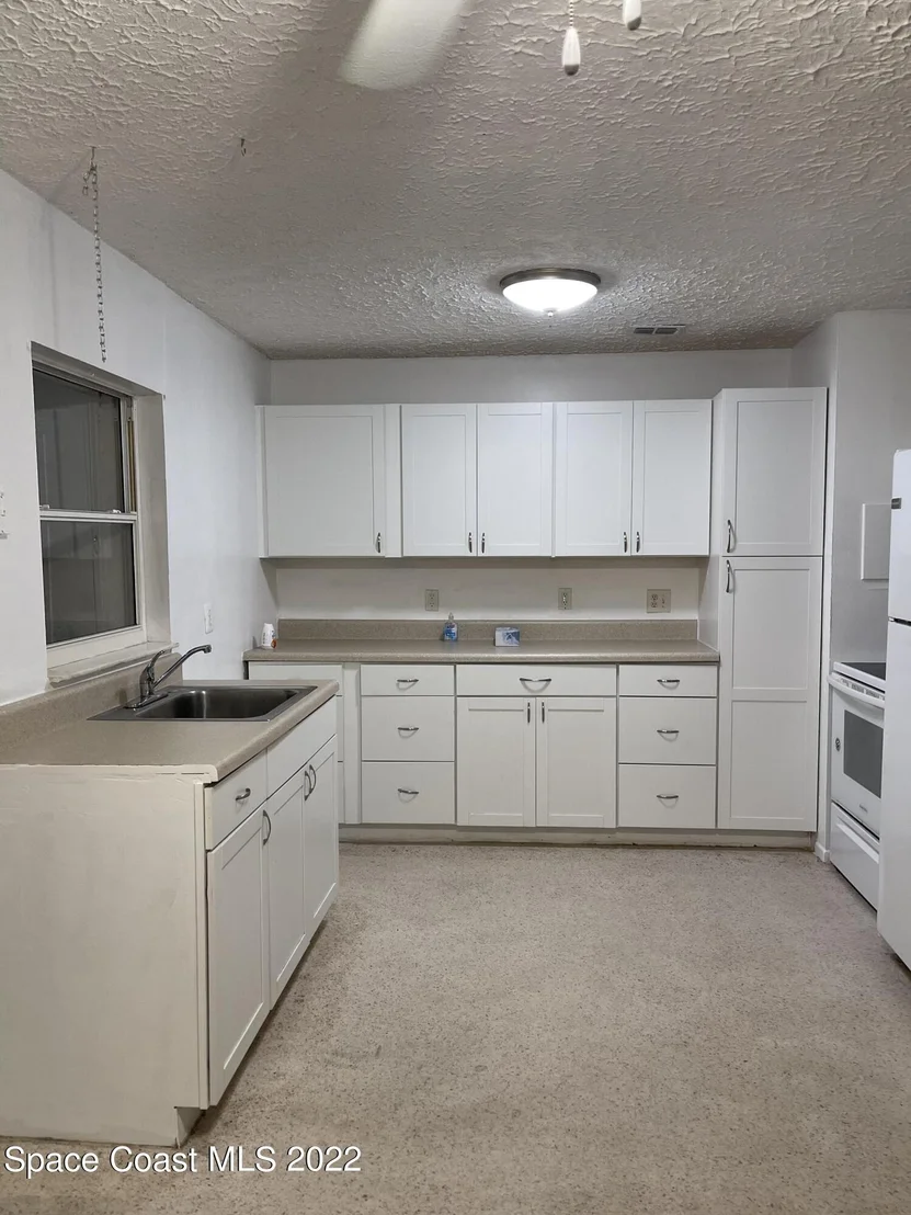 Photo of 2700 Pepper Avenue