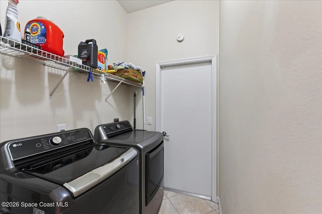 Photo of 1848 Windbrook Drive SE