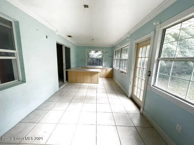Photo of 2885 Kingston Lane
