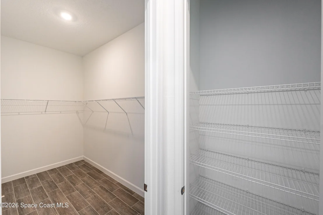Photo of 1893 Antarus Drive NW
