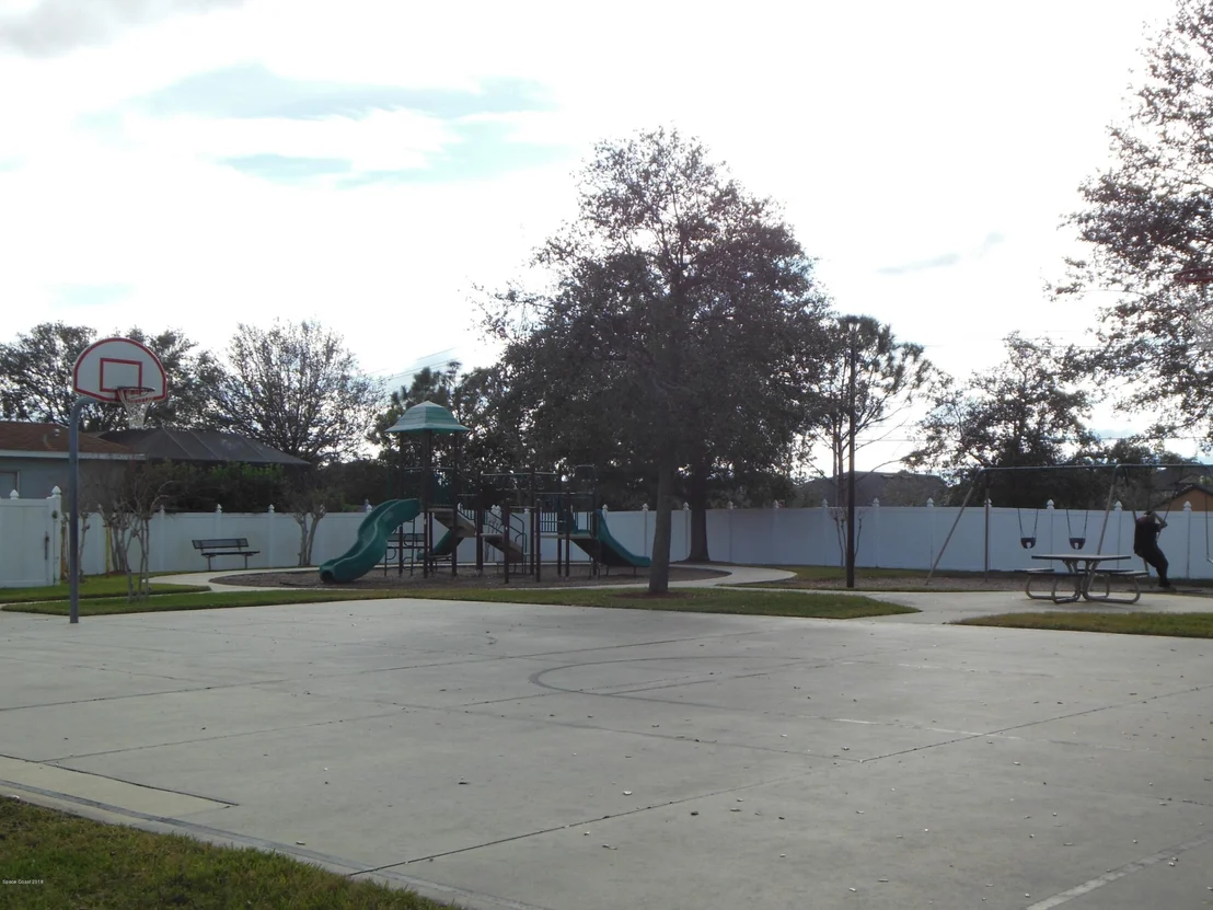 Photo of 1650 Whitman Drive