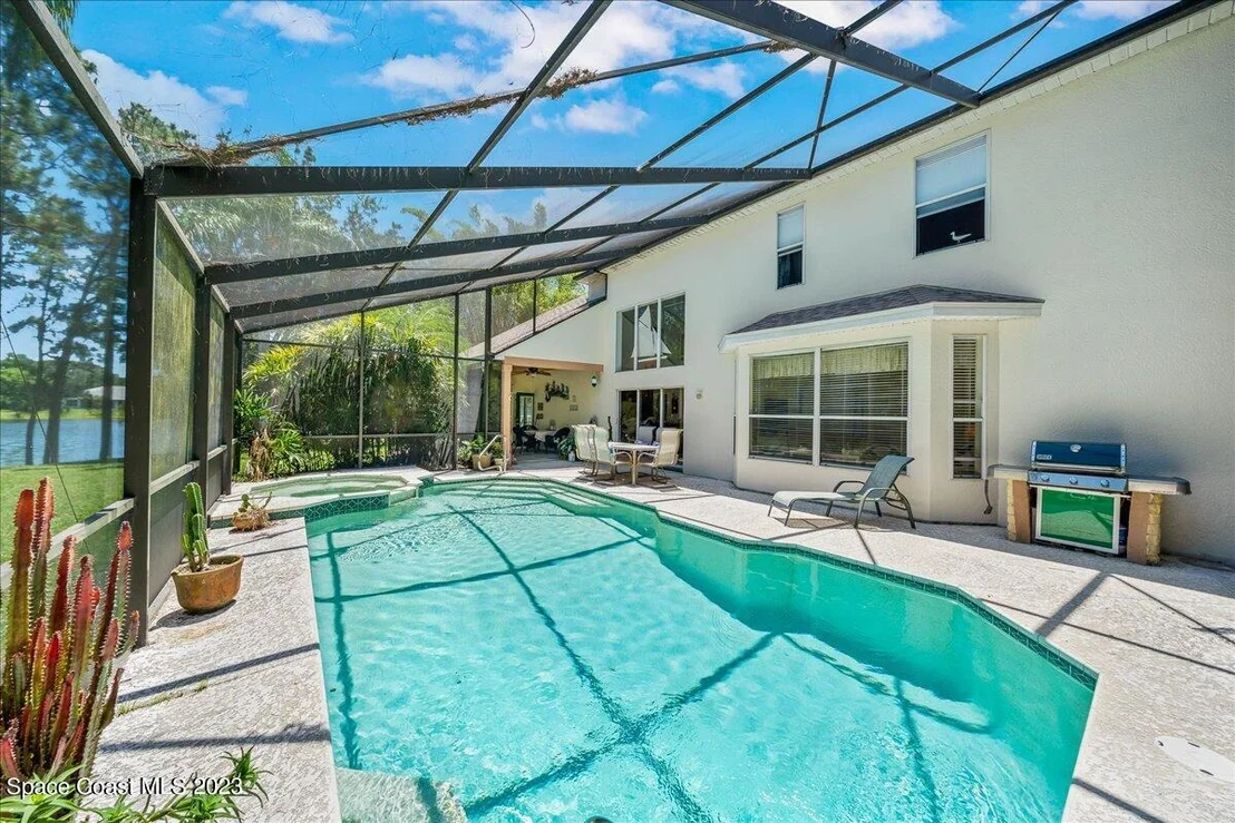 Photo of 708 Danesbrook Way