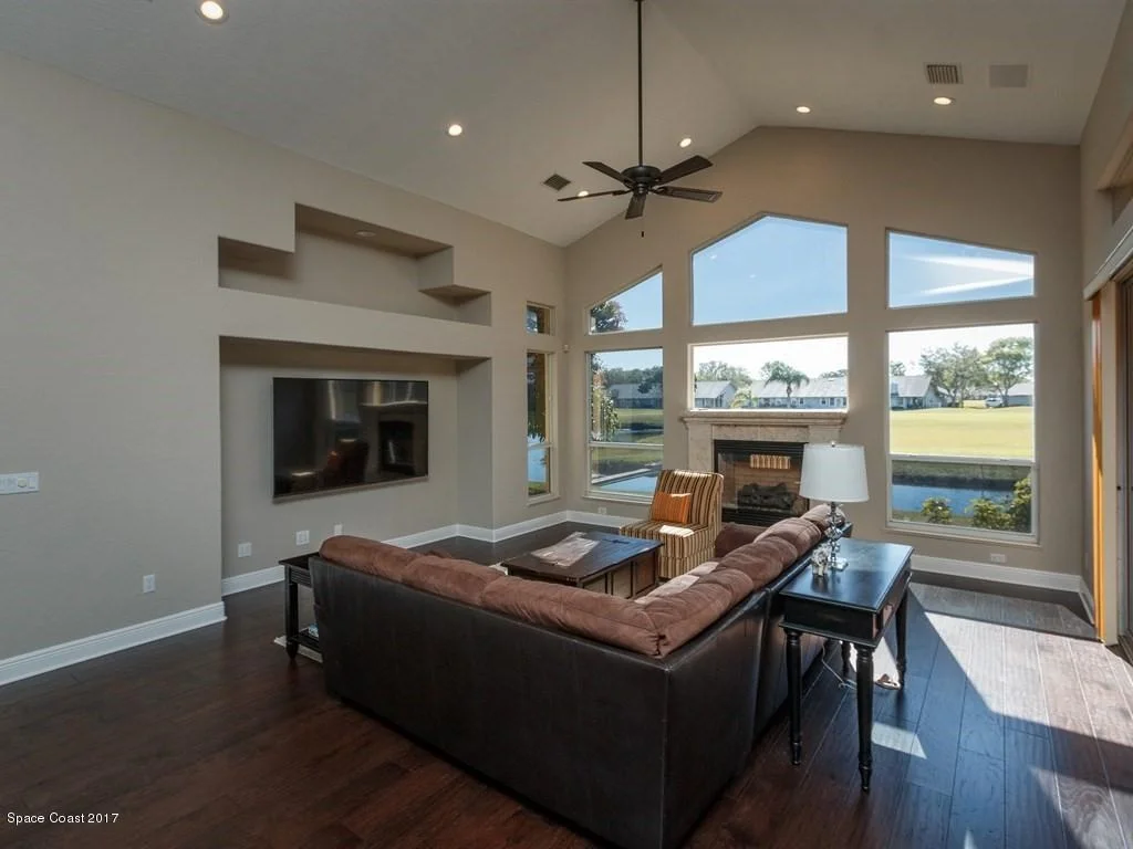 Photo of 705 Palmer Way