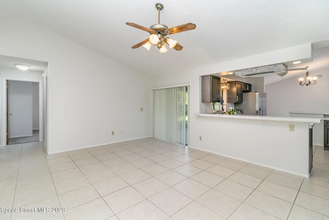 Photo of 2777 Nobility Avenue