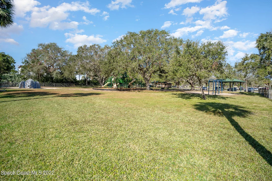 Photo of 667 Ballard Drive