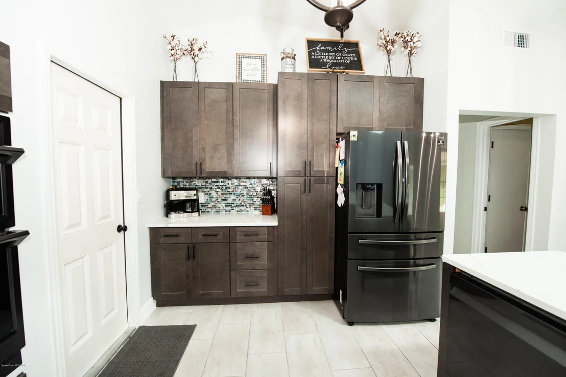 Photo of 4105 Alan Shepard Avenue