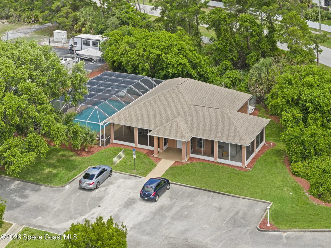 Photo of 1021 Pine Creek Circle NE