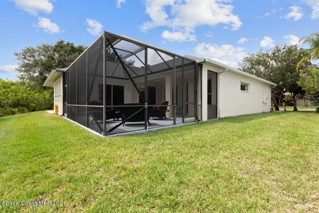 Photo of 4648 Alamanda Drive