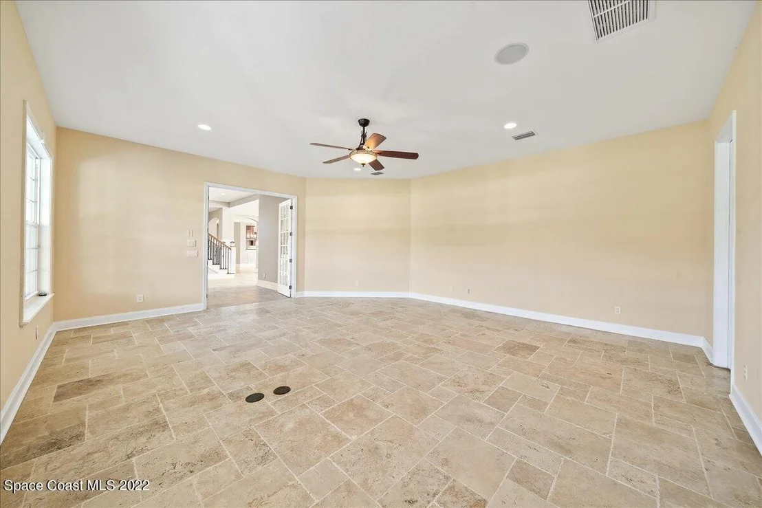 Photo of 5660 Willoughby Drive