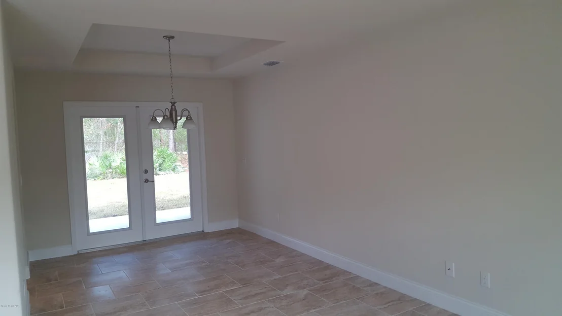 Photo of 1111 Commerce Road SE
