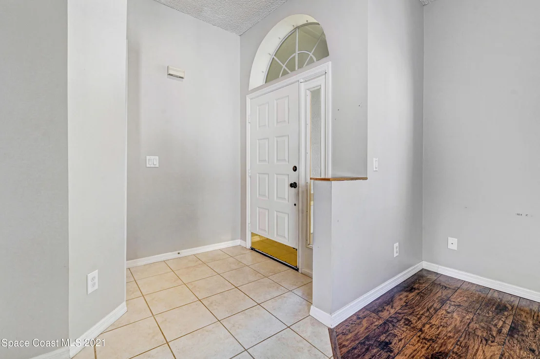 Photo of 7016 Hammock Trace Drive