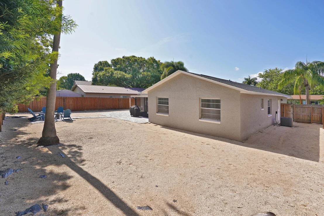 Photo of 832 Berkshire Drive