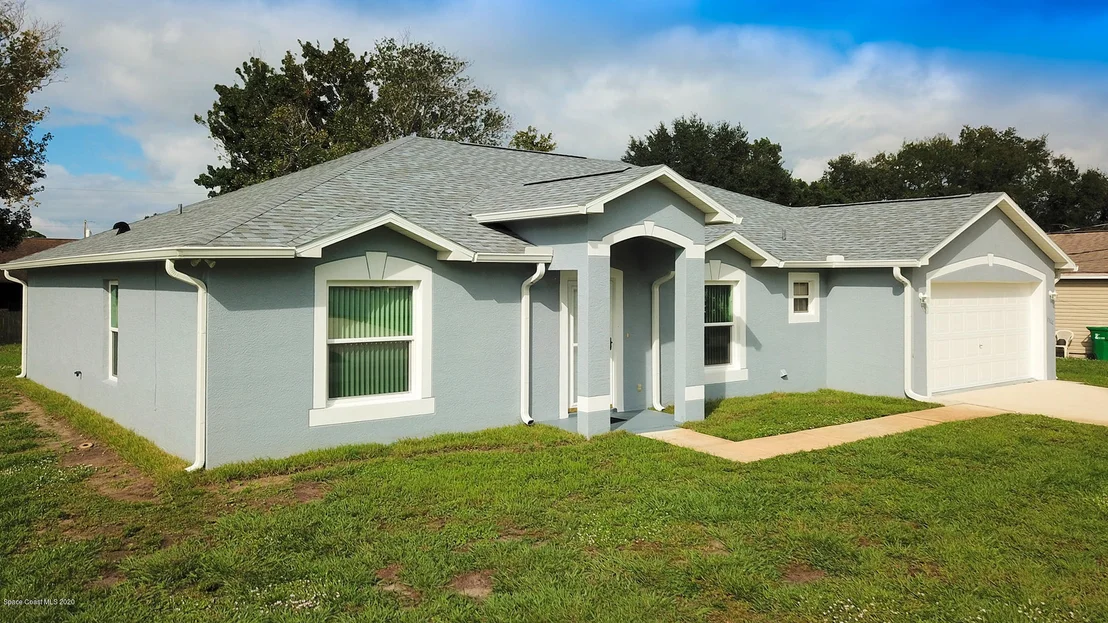 Photo of 6800 Cecil Road