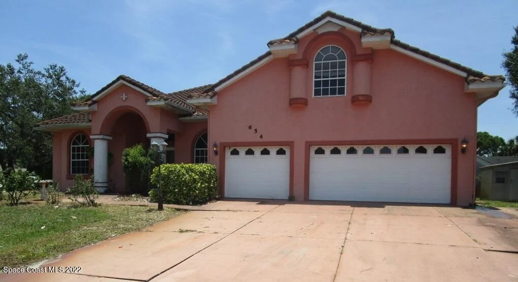 Photo of 654 Cavern Terrace