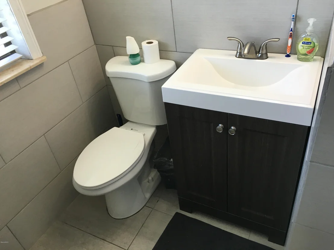 Photo of 1636 Dixie Way