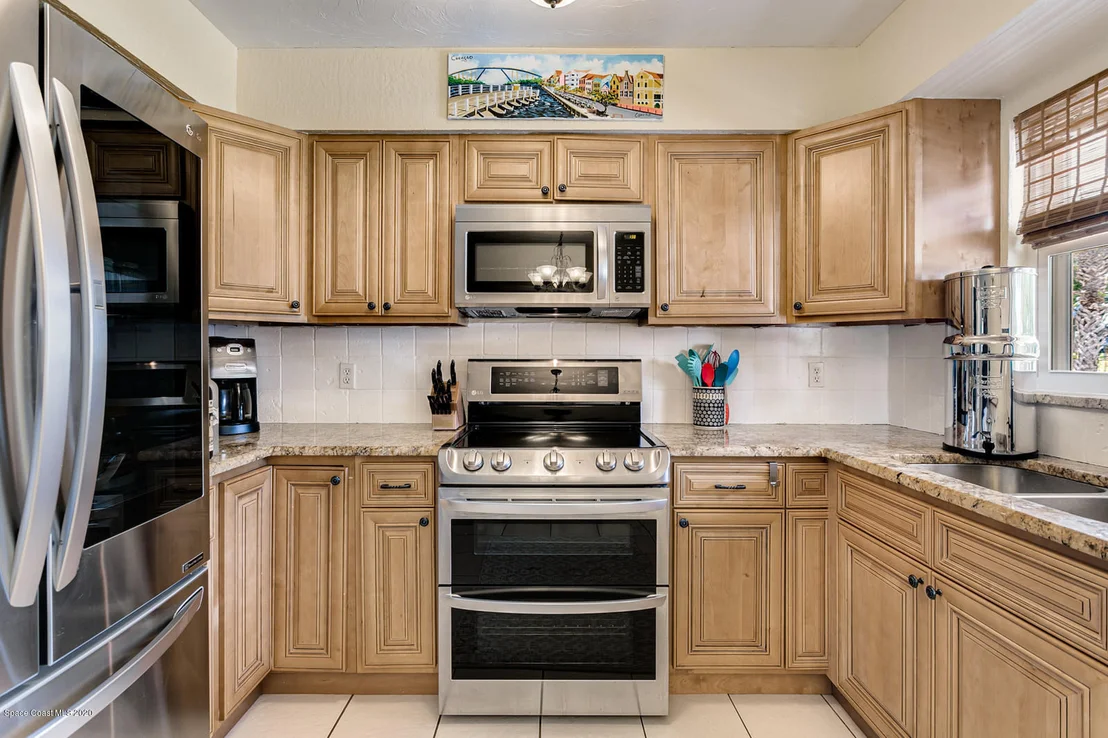 Photo of 1221 Rivermont Drive