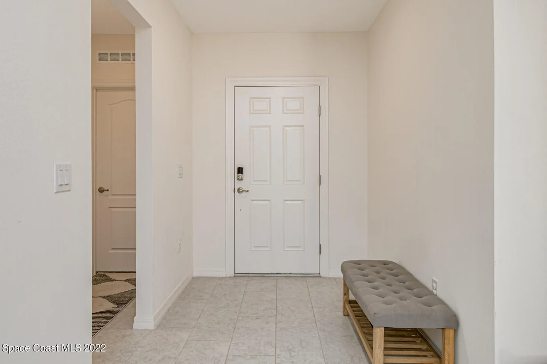Photo of 953 Edensor Lane