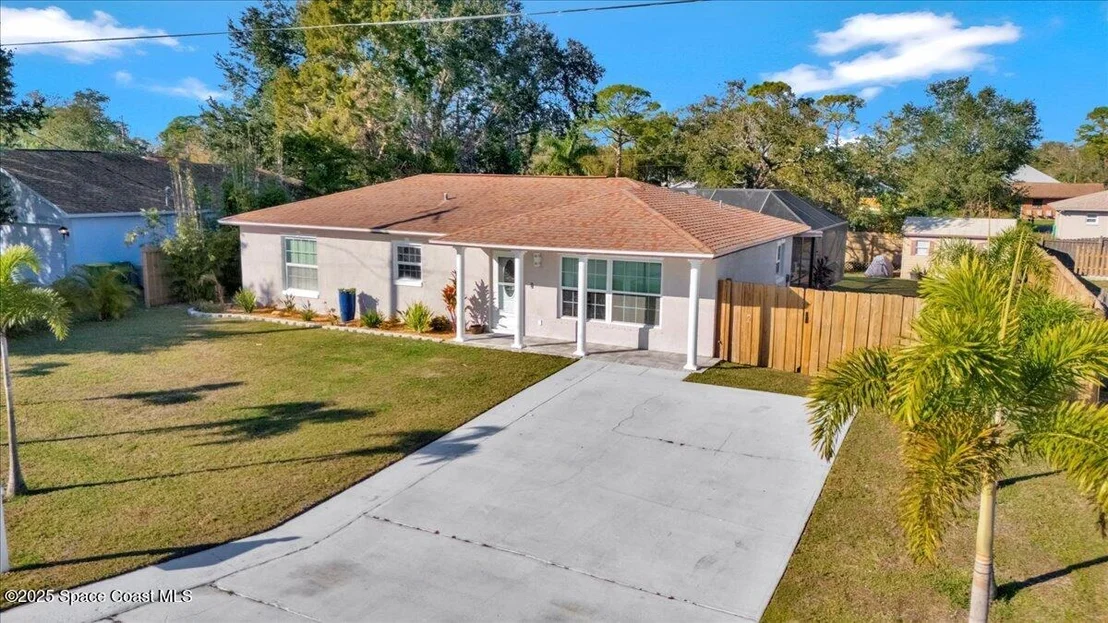 Photo of 4280 Mac Tavish Street