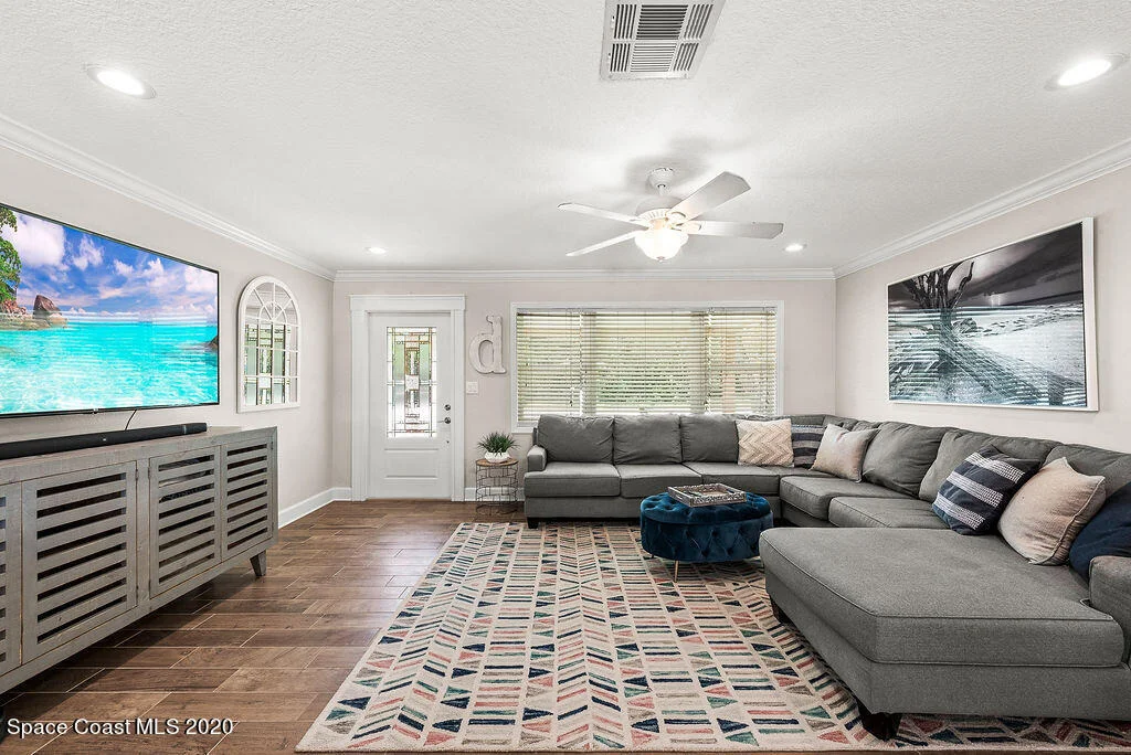 Photo of 435 Cinnamon Drive
