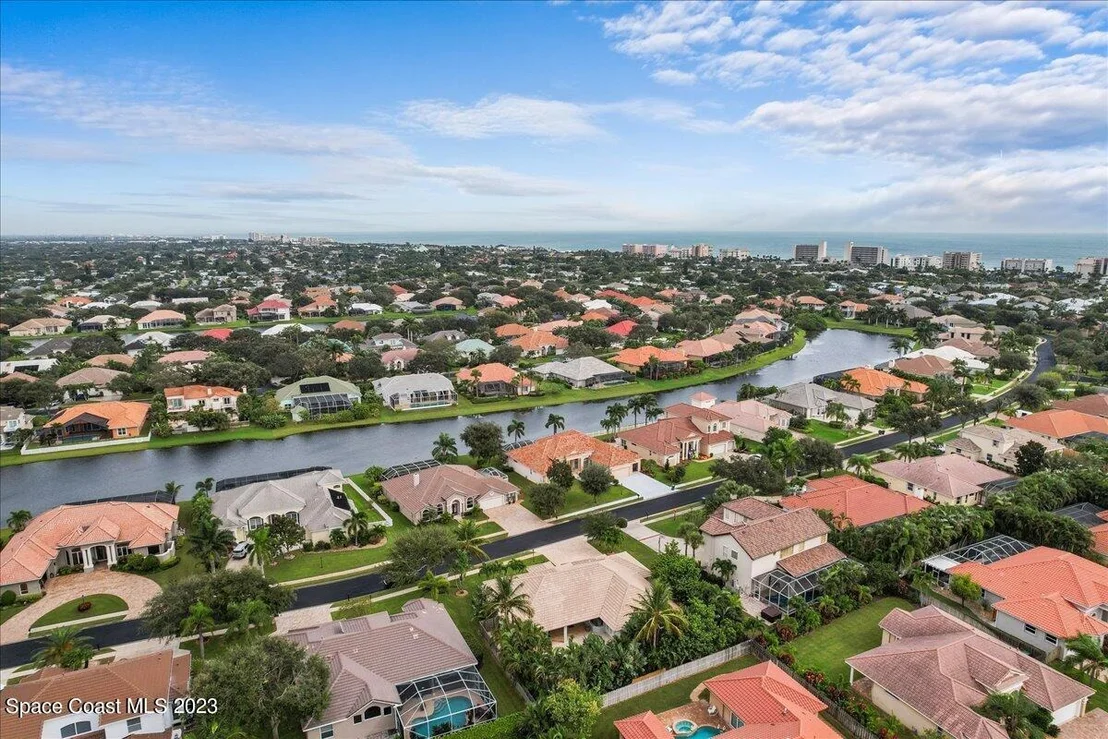 Photo of 373 Flanders Drive