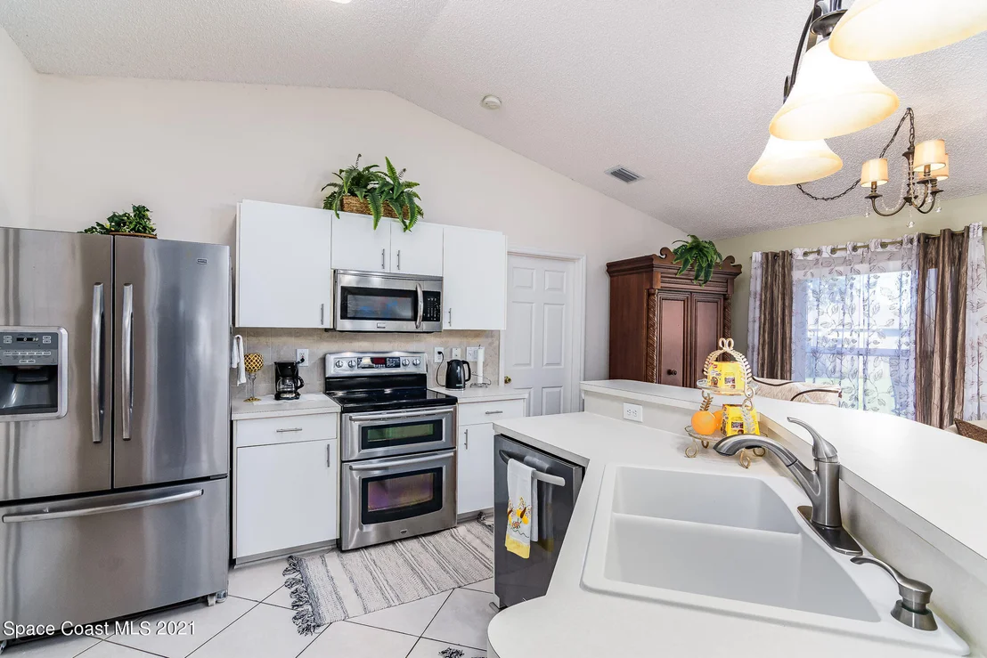 Photo of 2120 Belmont Way
