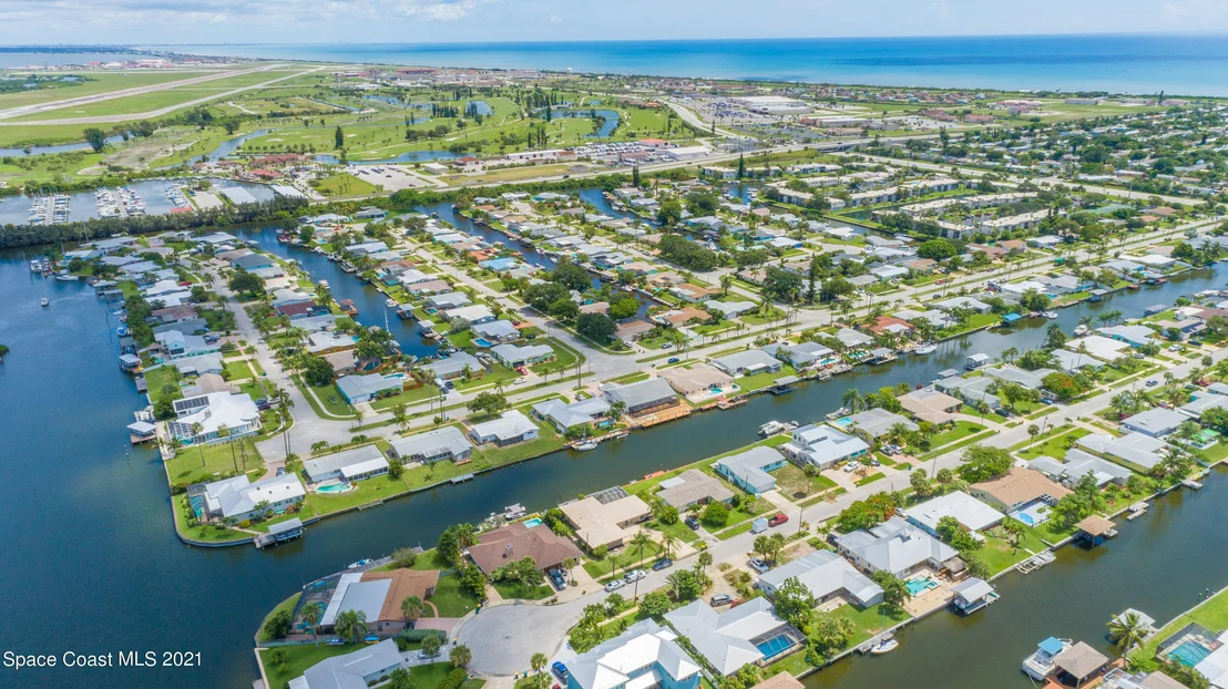 Photo of 483 Sandpiper Drive