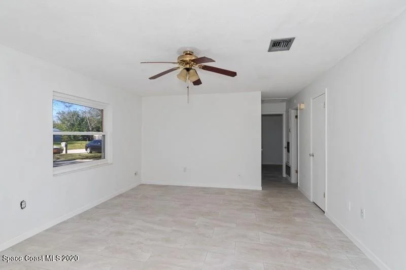 Photo of 1195 Cornwall Drive