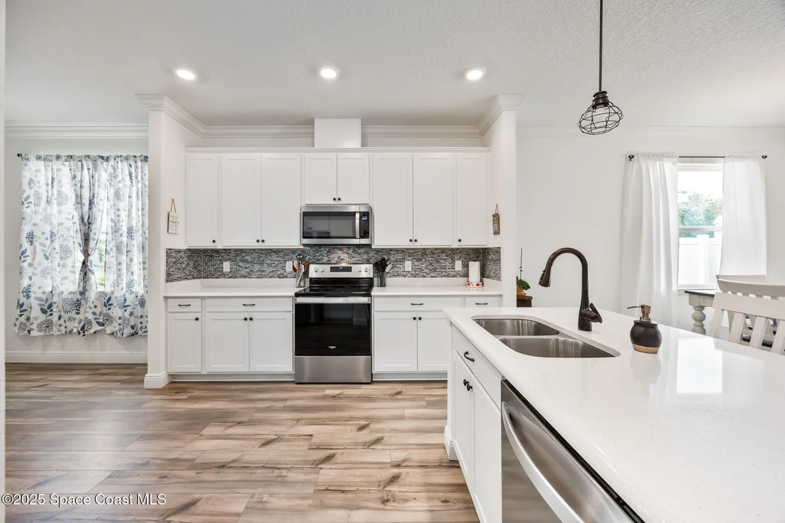 Photo of 880 Covington Court