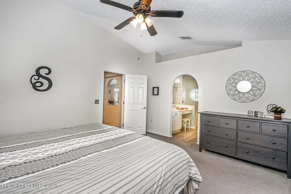 Photo of 1632 Vista Lake Circle