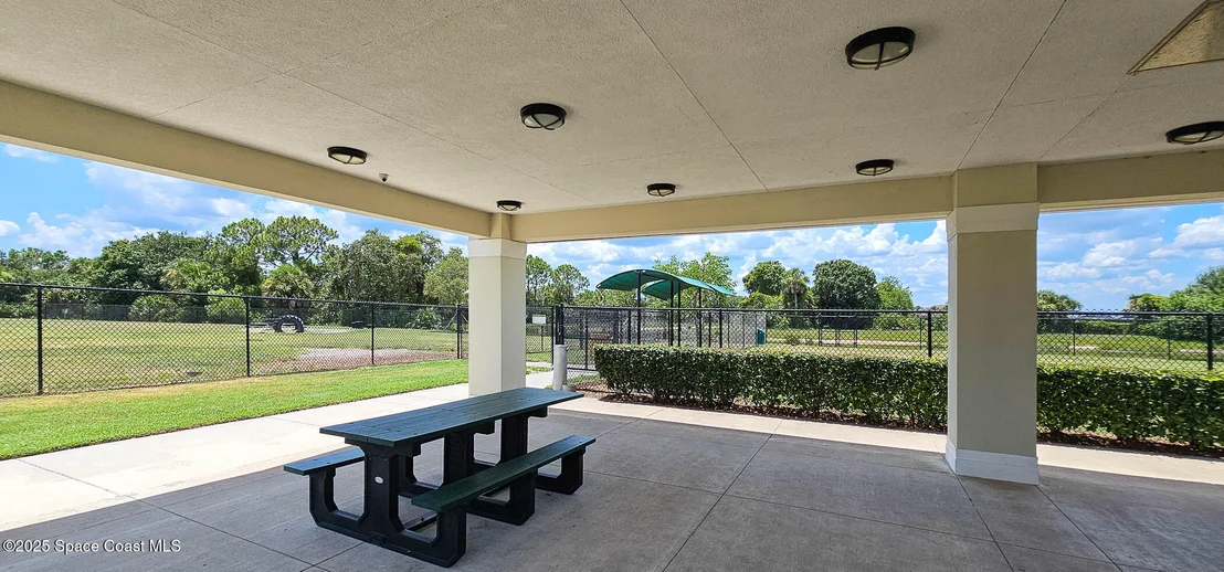 Photo of 8553 Drayton Circle