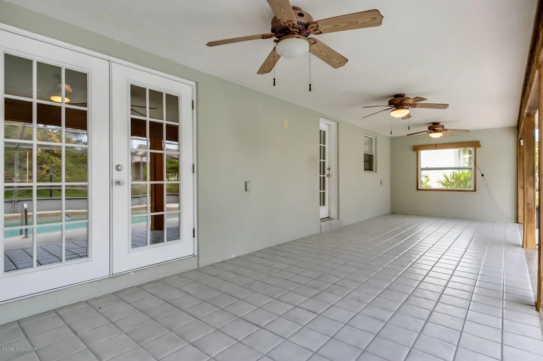 Photo of 156 Nebraska Circle