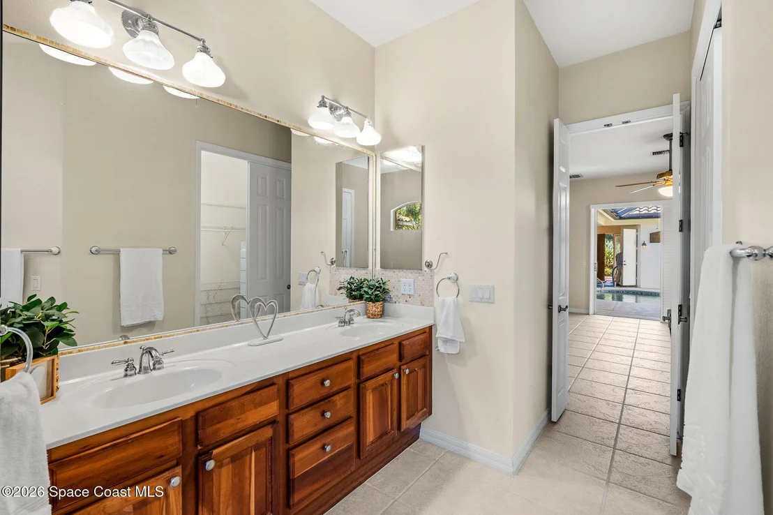 Photo of 162 Whaler Drive
