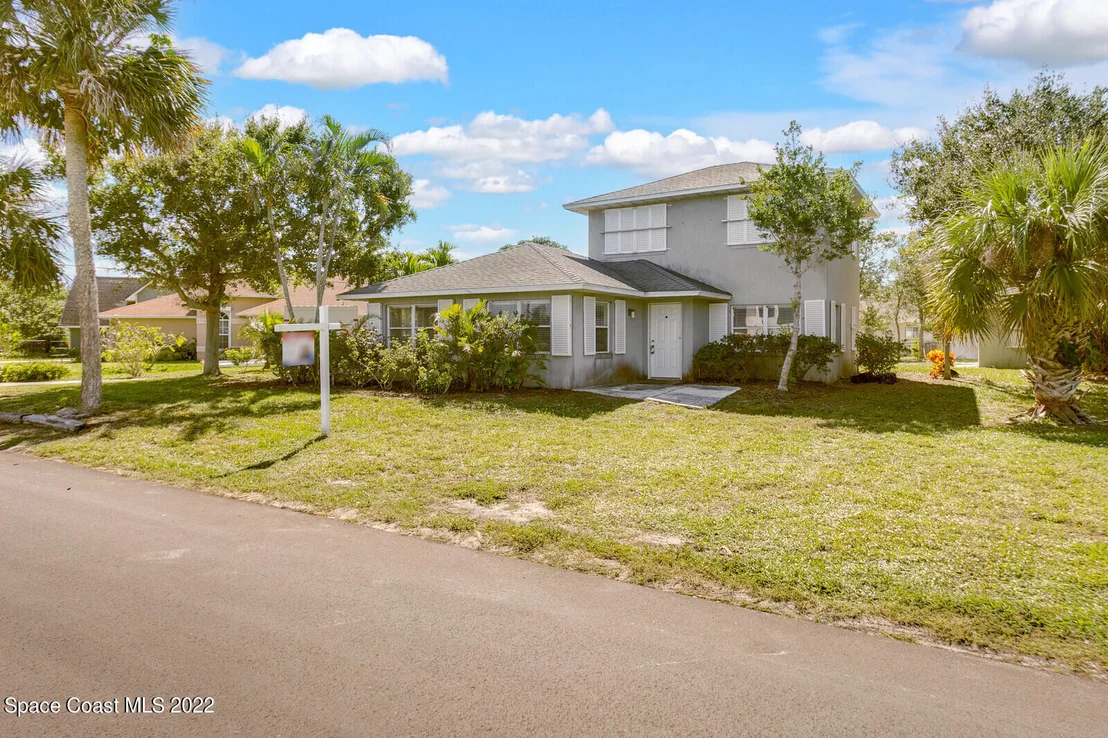 Photo of 2922 Riverview Drive