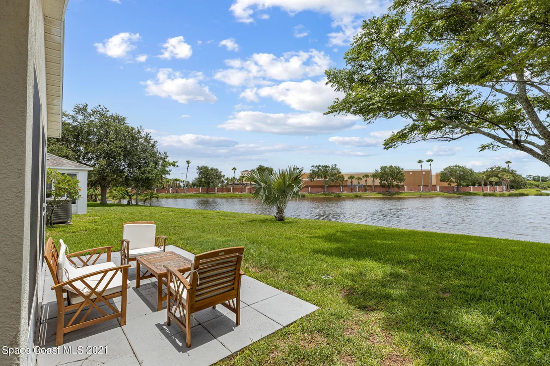 Photo of 530 Wickham Lakes Drive