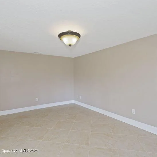 Photo of 425 Penguin Drive