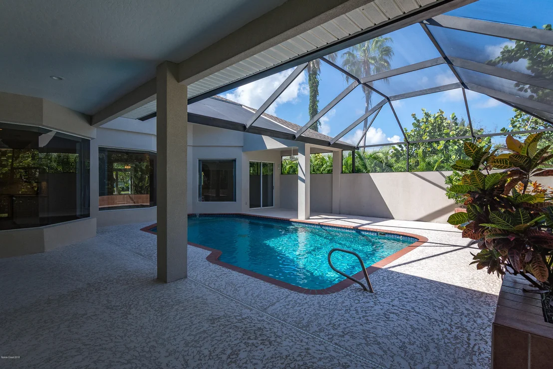 Photo of 142 Hidden Cove Drive
