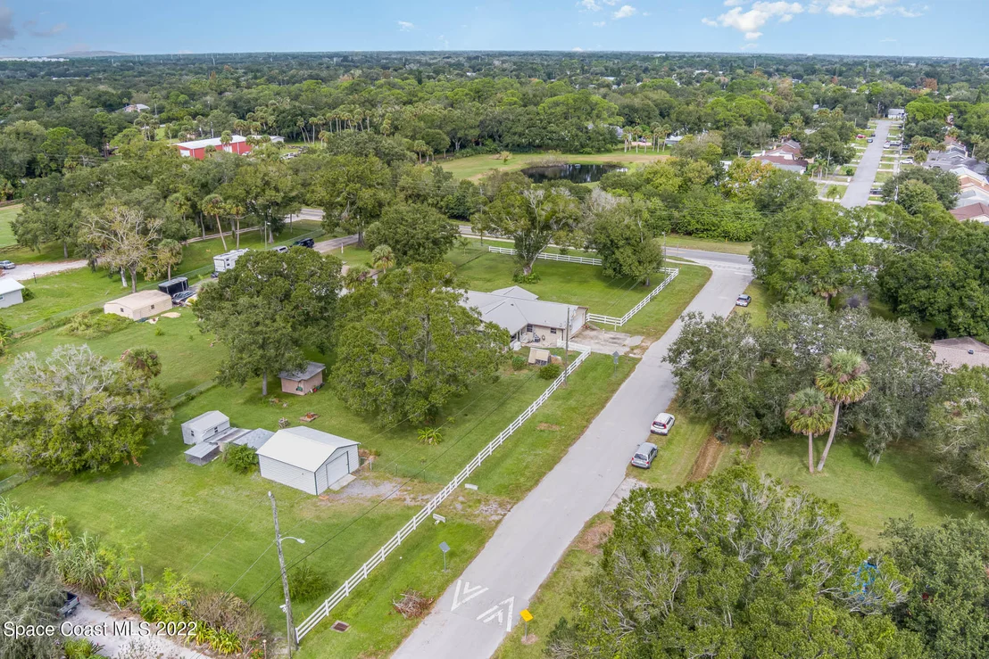 Photo of 2365 Lake Drive