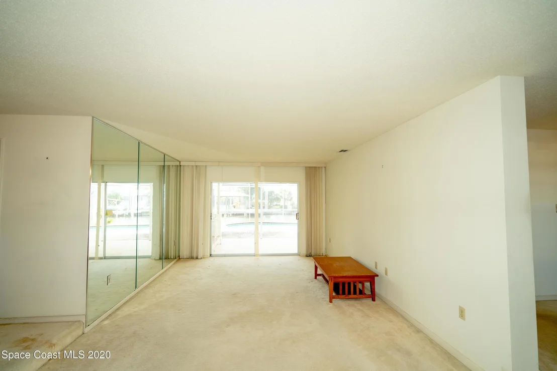 Photo of 452 Dorset Drive
