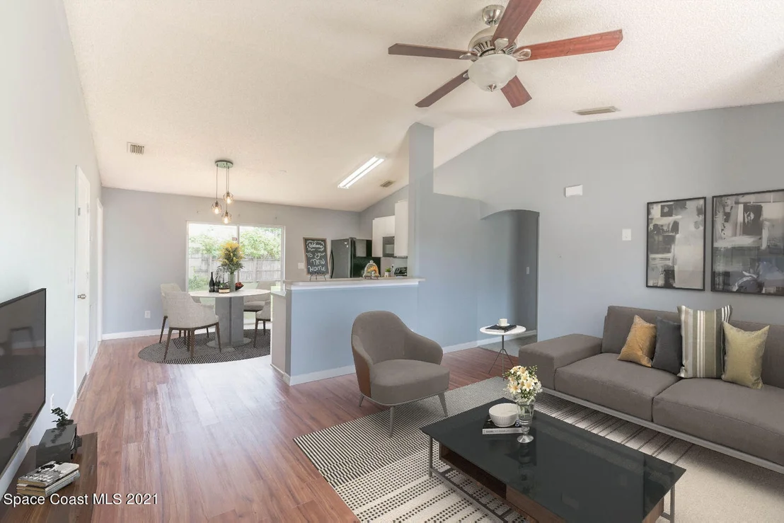 Photo of 950 Eyerly Street