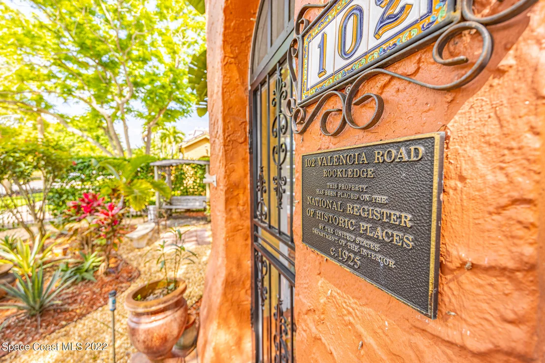 Photo of 102 Valencia Road