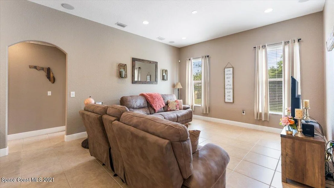Photo of 6065 Grissom Parkway