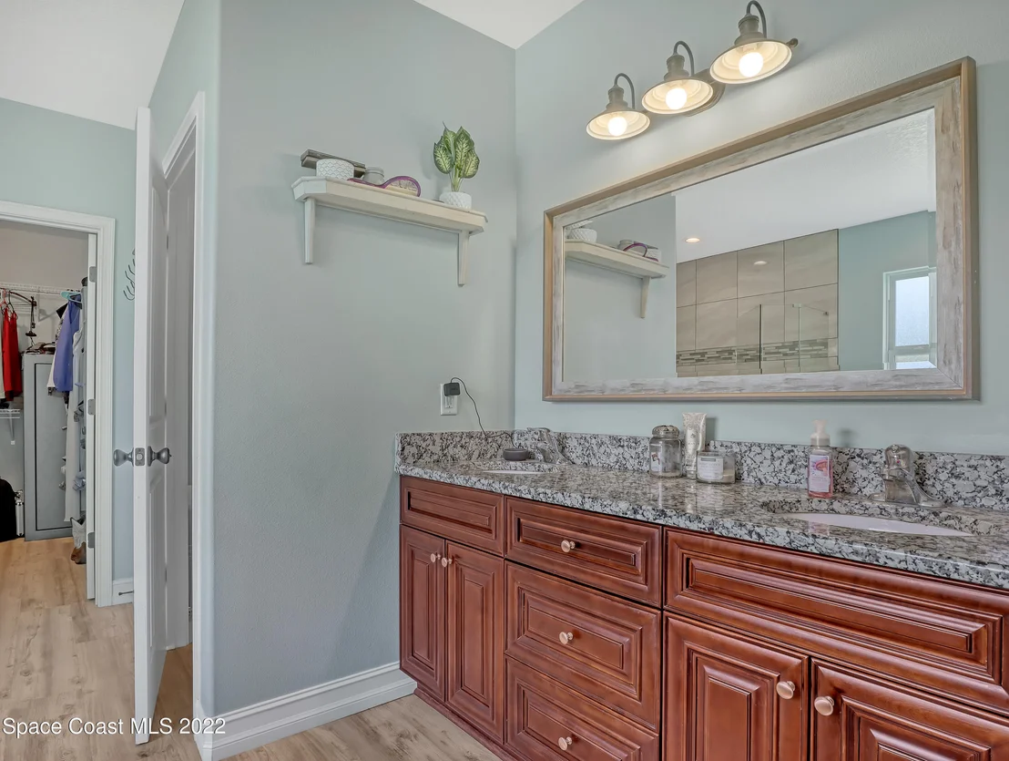 Photo of 4129 Fairfax Drive