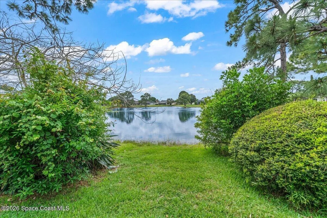 Photo of 493 Kimberly Drive