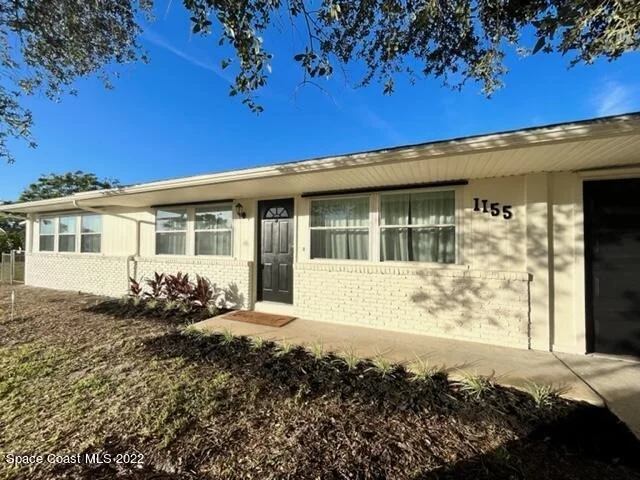 Photo of 1155 Abbey Circle NE