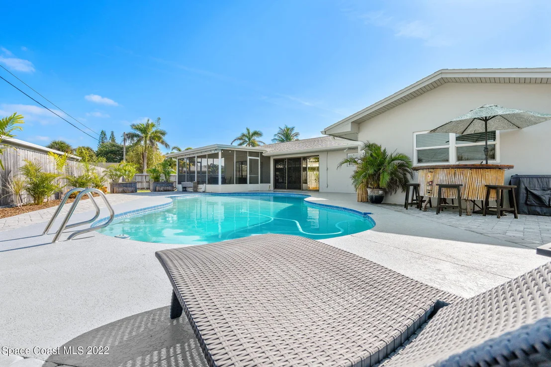 Photo of 518 Pine Tree Drive