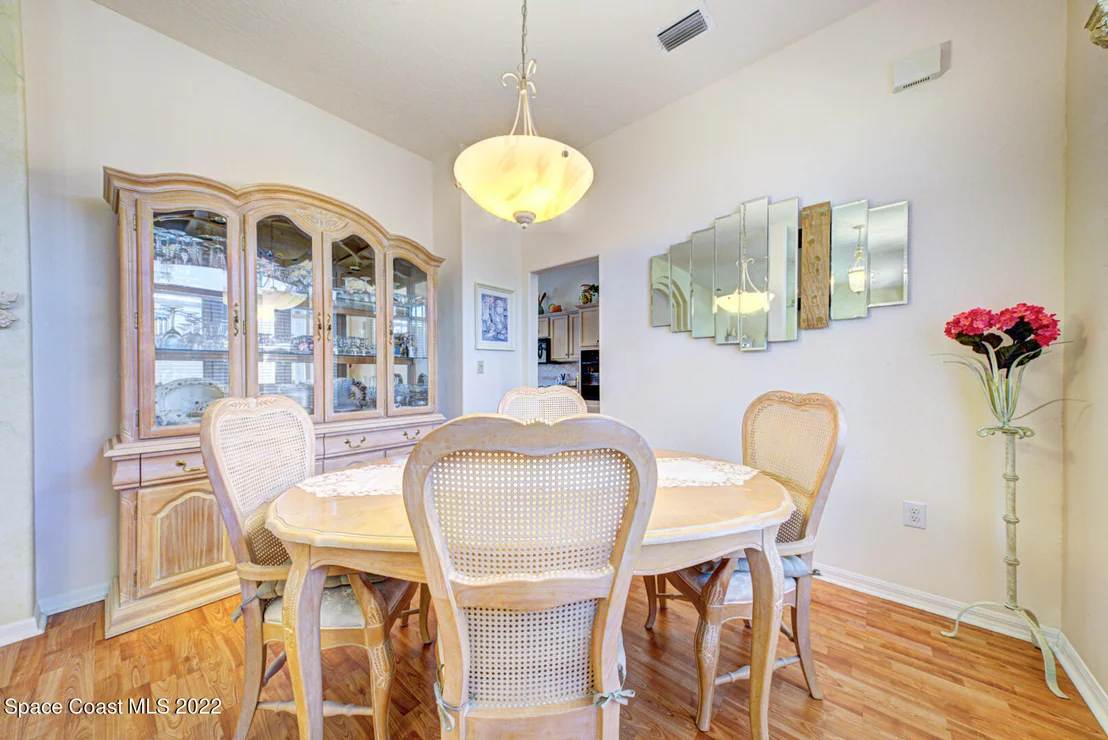 Photo of 5948 Newbury Circle