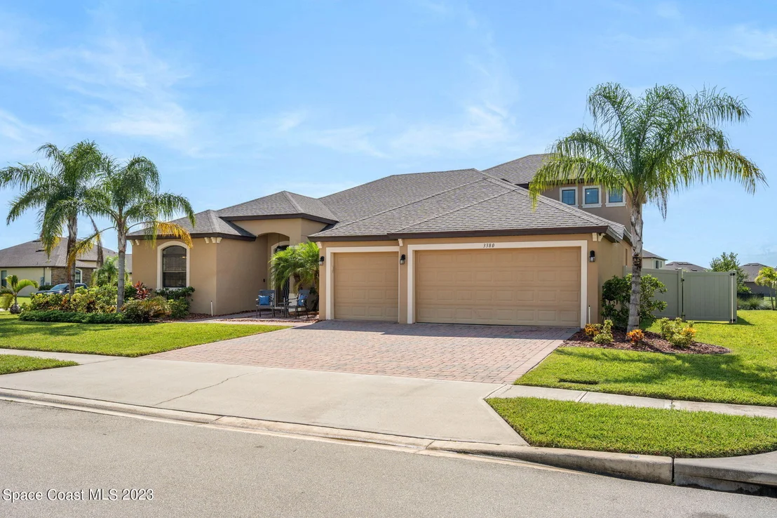 Photo of 3380 Watergrass Street
